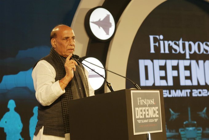 रक्षा उत्पादन तीन लाख करोड़ और रक्षा निर्यात 50 हजार करोड रूपये पहुंचने की उम्मीद