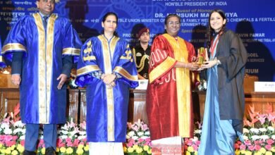 नैतिक जिम्मेदारी और मानवीय मूल्याें के अनुरूप कार्य करें डाक्टर : मुर्मु