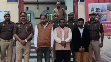 बेल्थरारोड रोडवेज के पास एक होटल में पुलिस ने की छापामारी, मिली सफलता