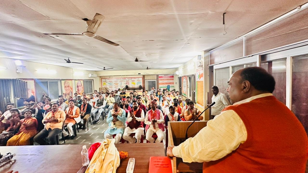 भाजपा किसान मोर्चा ग्राम परिक्रमा यात्रा के तहत गॉंवों में डेरा डालेगा: कामेश्वर सिंह