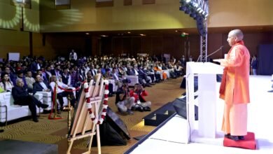 मीडिया के सभी प्लेटफॉर्म का आधार केवल सत्य होना चाहिए : योगी