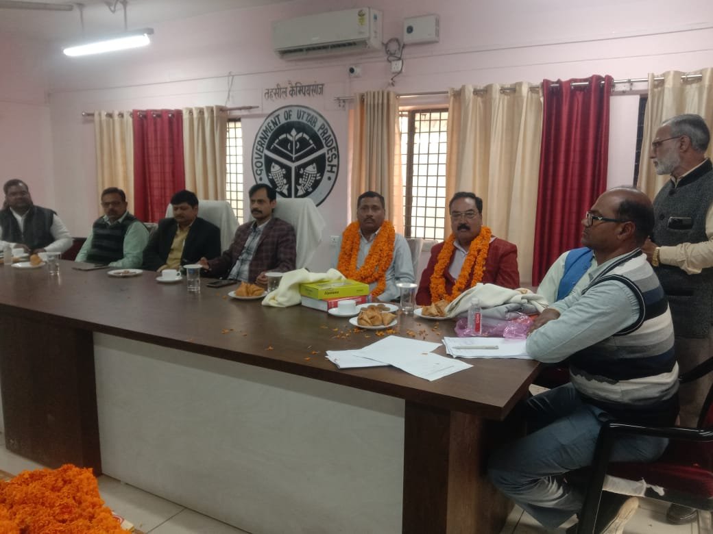 विदाई एक भावुक पल : एसडीएम