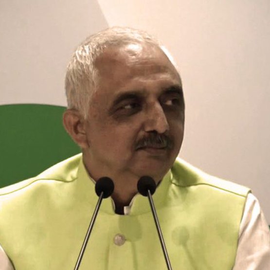 देवरिया सदर सीट पर कांग्रेस के 40 साल के सूखे को खत्म करने उतरे अखिलेश