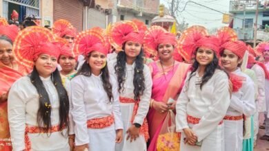 होली के पूर्व पूरे नगर पर छाया होली का त्योहार का खुमार