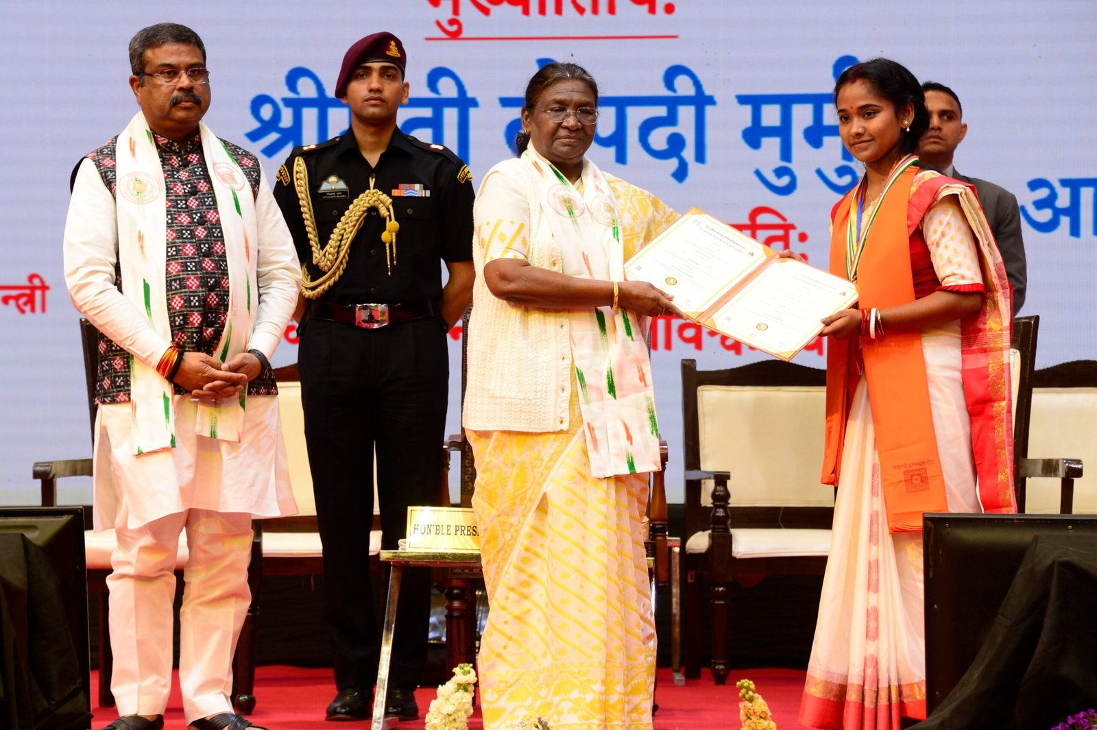 भारतीय संस्कृति की विरासत संस्कृत भाषा में संरक्षित है: मुर्मु