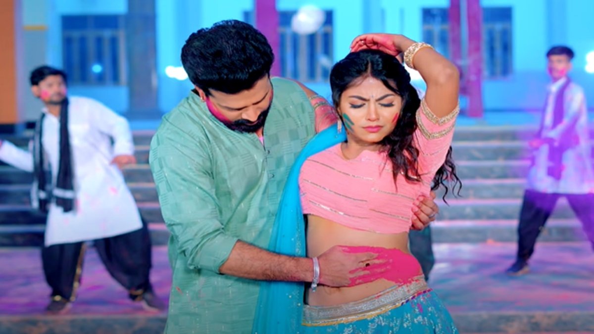 रितेश पांडे और शिल्पी राज का होली गीत 'होली में दिलवा करे धक धक' रिलीज