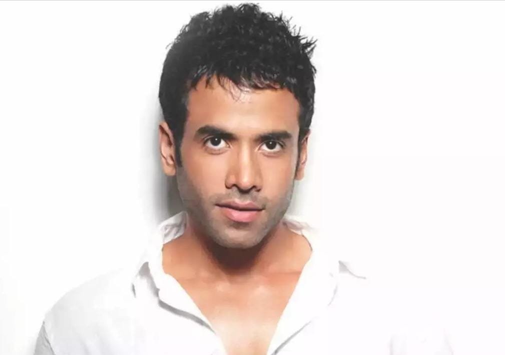 तुषार कपूर ने अपना ओटीटी डेब्यू किया