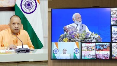 पीएम मोदी ने लखनऊ-देहरादून, पटना-लखनऊ और रांची-वाराणसी के लिए 3 नई वंदे भारत ट्रेनों को दिखाई हरी झंडी