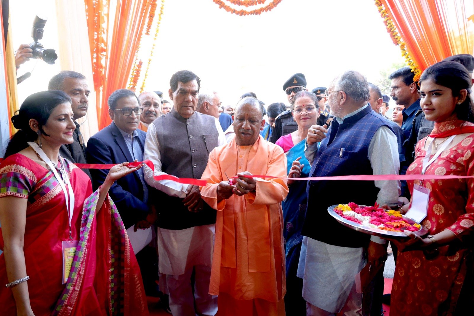 सीएम ने नगर विकास विभाग की 11 हजार करोड़ रुपये की 3419 विकास परियोजनाओं का किया लोकार्पण-शिलान्यास