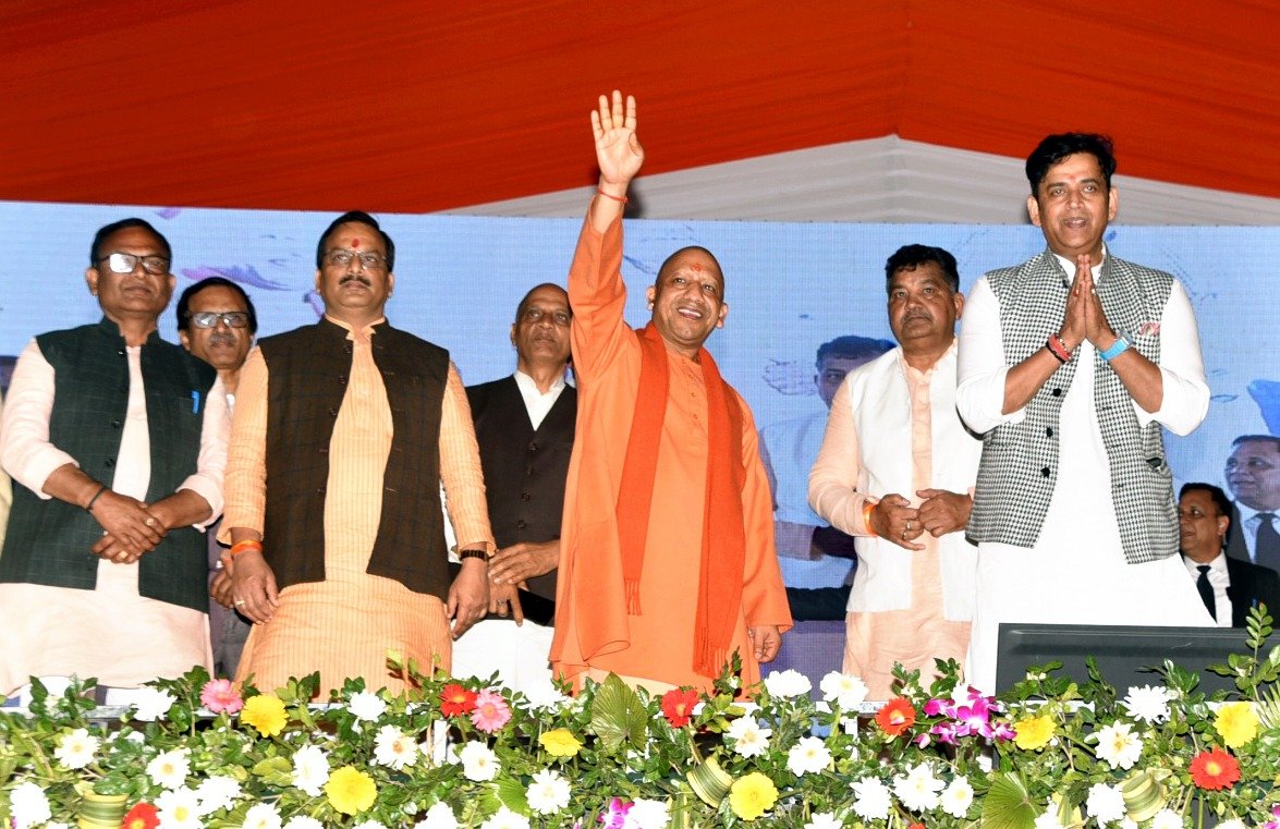 पशु चिकित्सा विज्ञान महाविद्यालय का भूमि पूजन और शिलान्यास किया मुख्यमंत्री ने