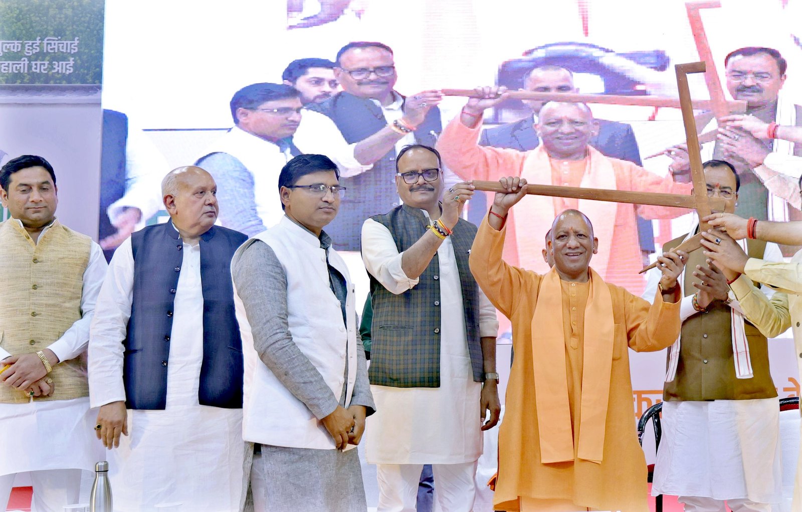 2017 से पहले न किसान सुरक्षित था, न उसकी फसल, न बिजली थी, न बीज, न पानी : सीएम योगी