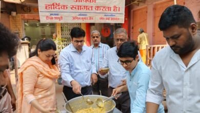 संकल्प अन्नक्षेत्र ने श्री संकटमोचन हनुमान जी को लगाया भोग , किया प्रसाद वितरण