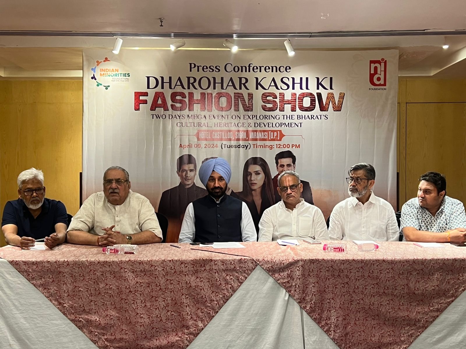 काशी के बुनकर समुदाय द्वारा बुने गए शिल्प और हथकरघा को बढ़ावा देने के लिए "धरोहर काशी की" कार्यक्रम का किया गया आयोजन: सांसद सतनाम सिंह संधू