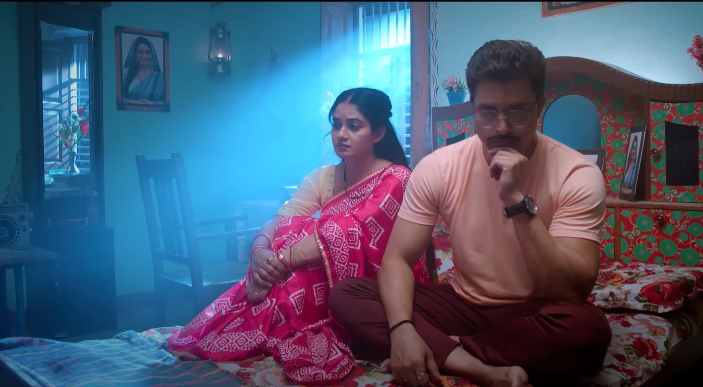 विक्रांत सिंह राजपूत और रितु सिंह स्टारर फिल्म "हानिकारक मेहरारू" का ट्रेलर आउट,ज्योति मौर्य प्रकरण की दिख रही है झलक