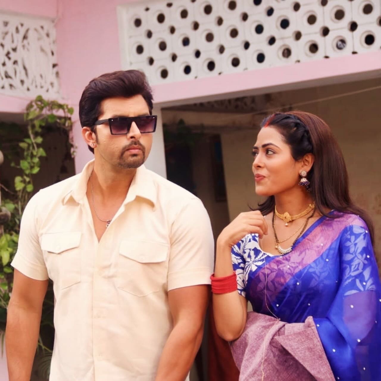 विक्रांत सिंह राजपूत व ऋचा दीक्षित की फिल्म "सास ससुर बिना अंगना ना सोहे" का हुआ भव्य मुहूर्त के साथ शूटिंग शुरू