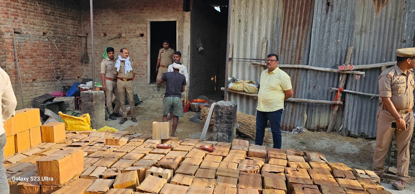 पन्द्रह लाख रुपए की अवैध शराब बरामद, दो गिरफ्तार