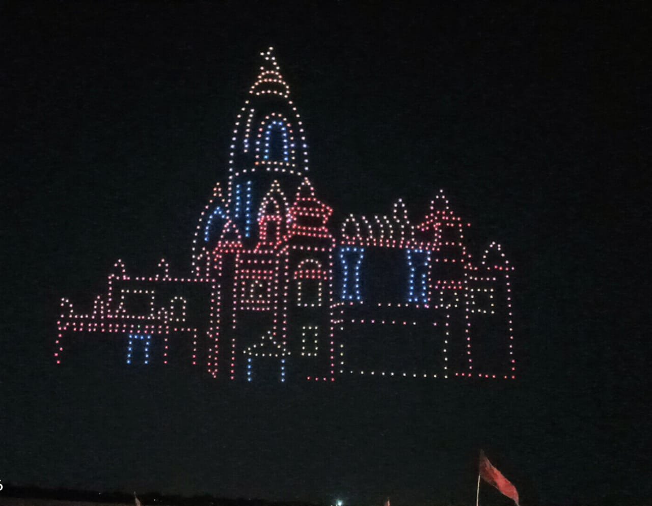 भव्य आयोजन, दशाश्वमेध घाट पर विशिष्टजन संग उमड़ी भीड़