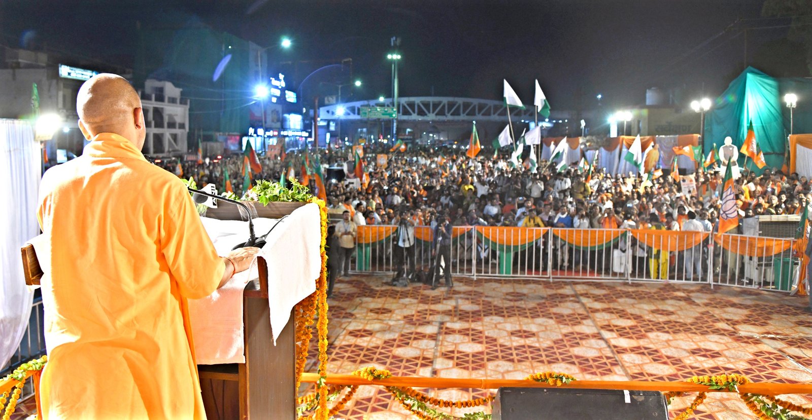 स्मार्ट सिटी के रूप में नये प्रतिमान स्थापित कर रहा है लखनऊ : योगी