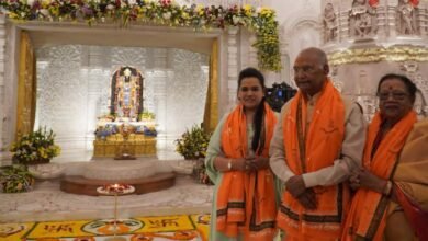 पूर्व राष्ट्रपति रामनाथ कोविंद ने परिवार संग किया रामलला का दर्शन-पूजन
