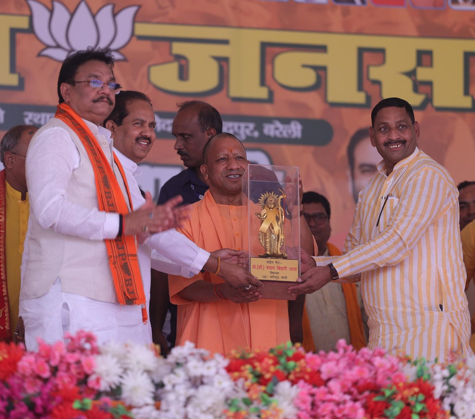 बोले, अल्पसंख्यकों को कौन से खाने-पीने की स्वतंत्रता देना चाहती है कांग्रेस