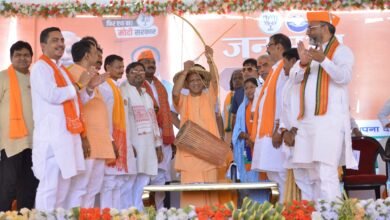 रिंकी कोल को पड़ा वोट मोदी जी और श्रवण गौड़ को पड़ा वोट मेरे पास आएगाः योगी