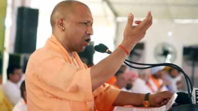 कांग्रेस के समय रिमोट से सरकार चलती थी, 'आप' के समय जेल सेः योगी