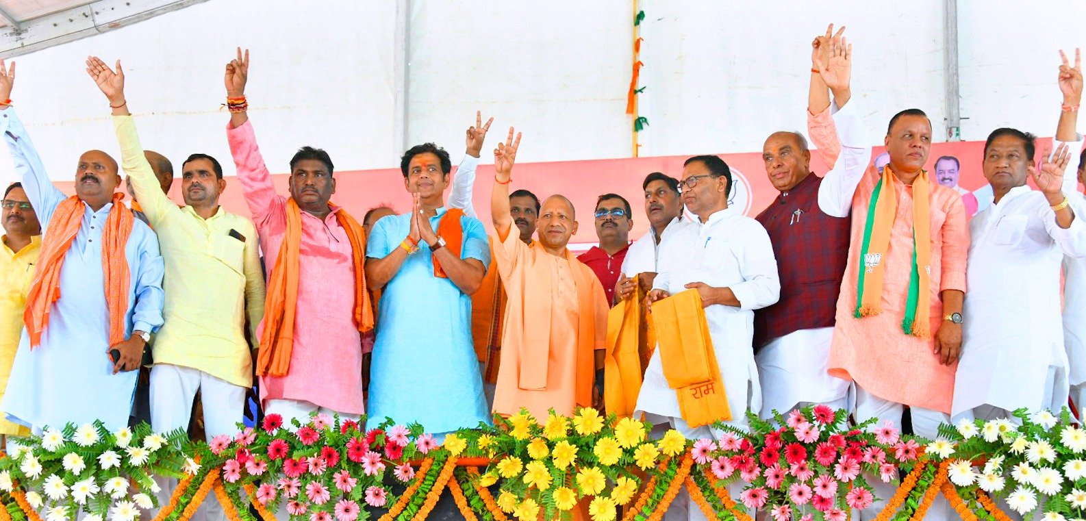 कांग्रेस व सपा को जनता वहां पहुंचा देगी, जहां उनका कोई नाम लेने वाला नहीं होगा : सीएम