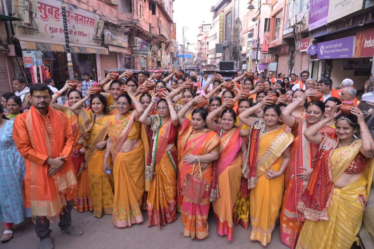 महेश नवमी पर निकली विशाल कलश शोभायात्रा