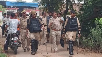 अतिक्रमण हटाने गई पुलिस टीम पर समुदाय विशेष के लोगों ने किया हमला