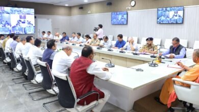 दूसरे की धार्मिक भावना को आहत करने वालों के साथ कड़ाई से निपटें: मुख्यमंत्री