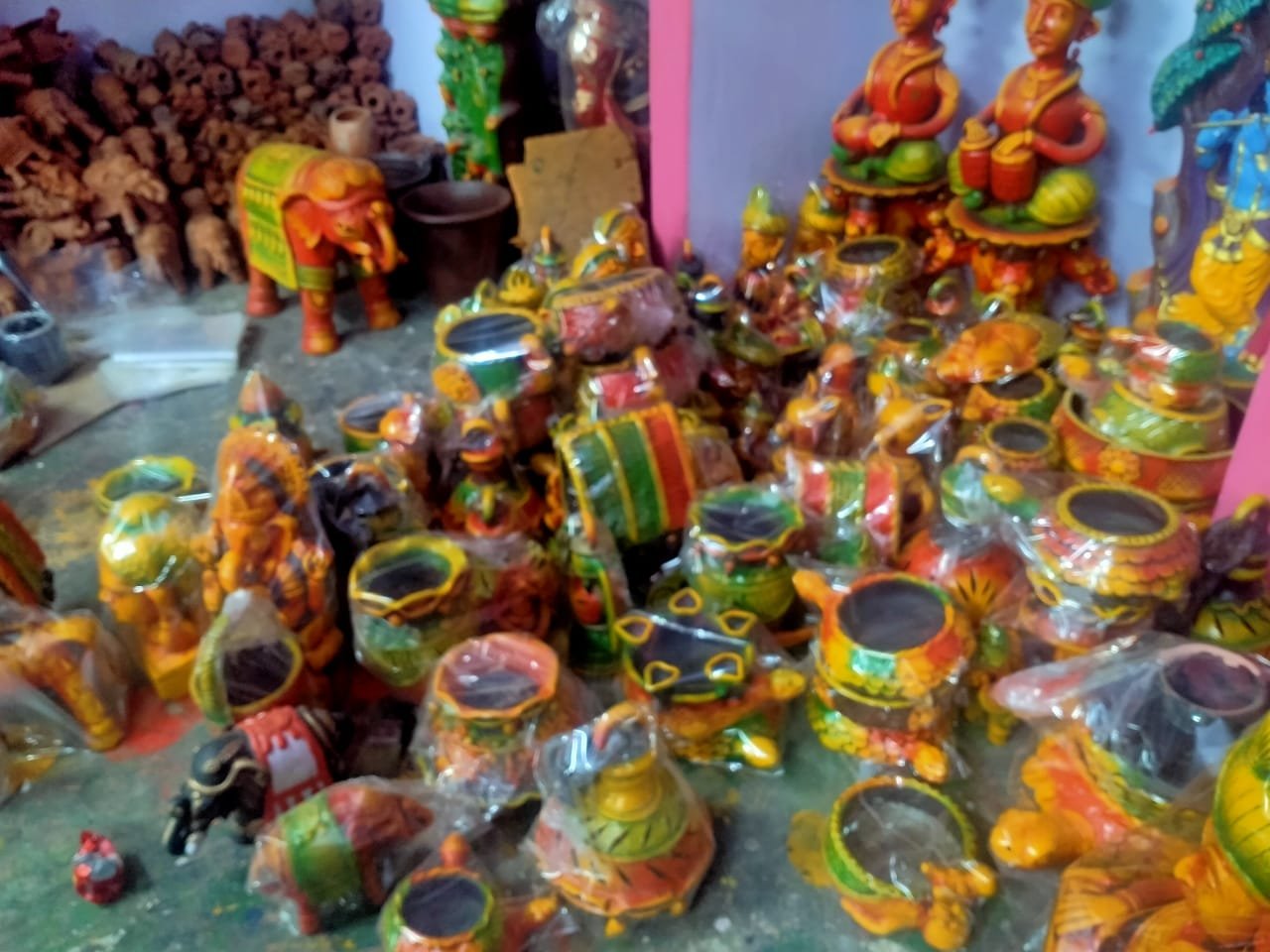 तीस फीसद से अधिक नए लोग जुड़े टेराकोटा के कारोबार से