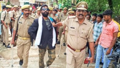 दबंग स्टाइल में अर्ध विक्षिप्त युवक ने लहराई पिस्टल, मची अफरा तफरी