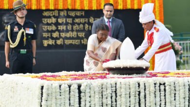 मुर्मु और मोदी ने ‘सदैव अटल’ जाकर वाजपेयी को दी श्रद्धांजलि