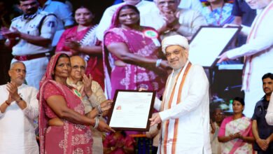 शाह ने 188 शरणार्थियों को नागरिकता प्रमाण पत्र प्रदान किये