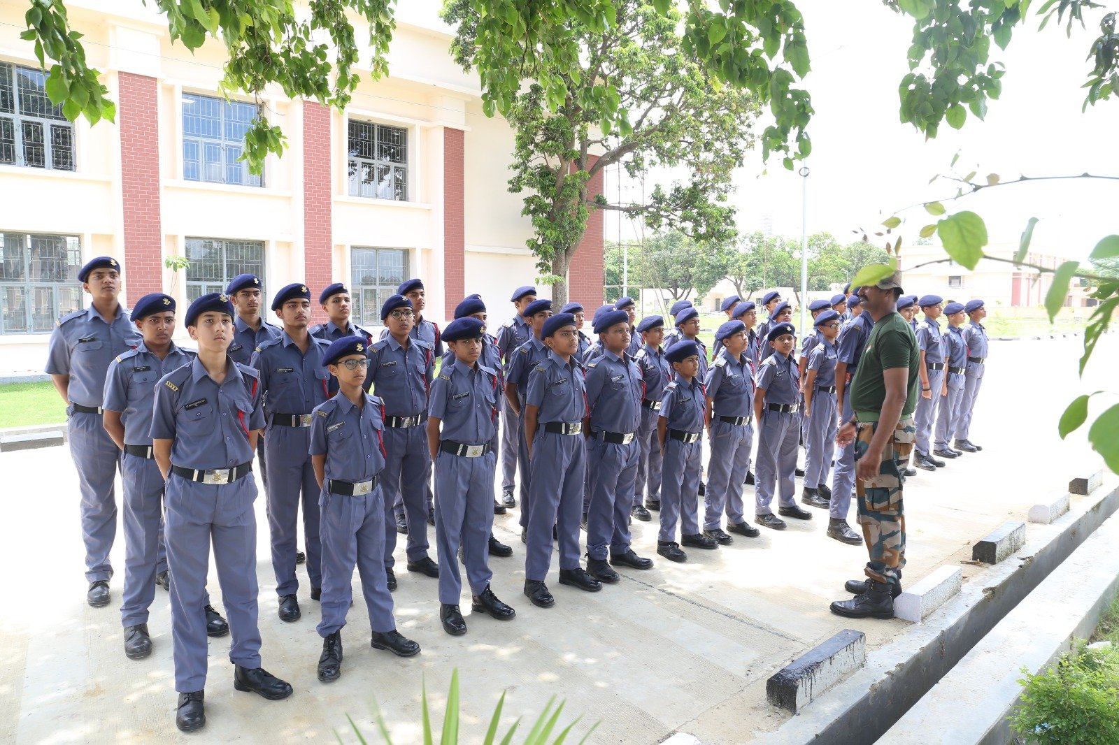 खाद कारखाना परिसर में 49 एकड़ में 176 करोड़ रुपये की लागत से बना है सैनिक स्कूल