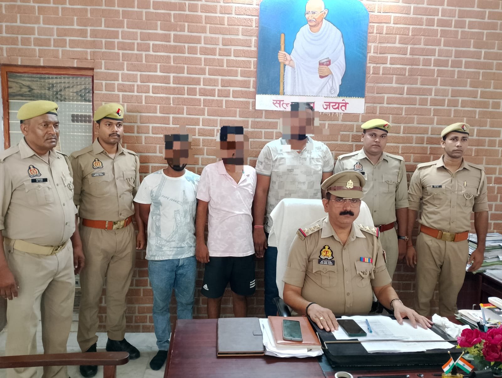 गाजीपुर‌: स्कॉर्पियो सहित तीन अपहरणकर्ता गिरफ्तार