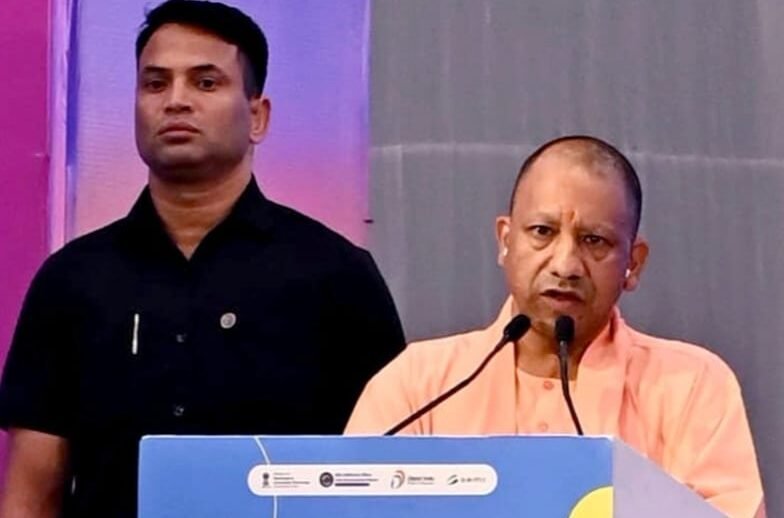 बोले सीएम- कंज्यूमर इलेक्ट्रॉनिक्स के निर्यातक के रूप में उभरा है उत्तर प्रदेश