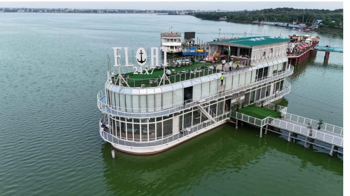 गोरखपुर के ‘मरीन ड्राइव’ पर मिलेगा उत्तर भारत के फ्लोटिंग रेस्टोरेंट का लुत्फ