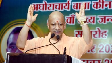 सीएम योगी ने चंदौली में अघोराचार्य बाबा कीनाराम के 425 वें अवतरण समारोह में लिया हिस्सा, कहा: चमत्कारों से भरे हुए हैं बाबा कीनाराम के किस्से