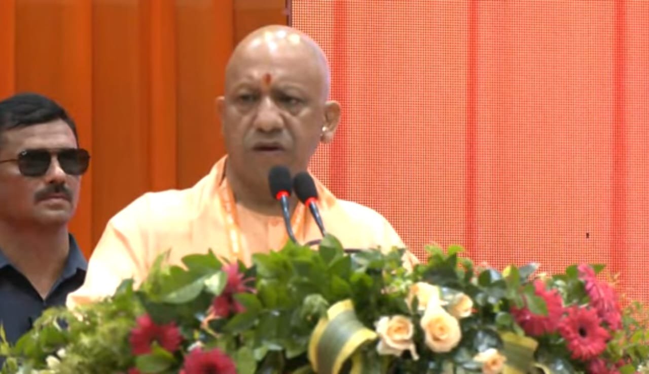 सत्ता प्राप्ति नहीं, मूल्यों-आदर्शों की स्थापना का माध्यम है राजनीतिः सीएम योगी