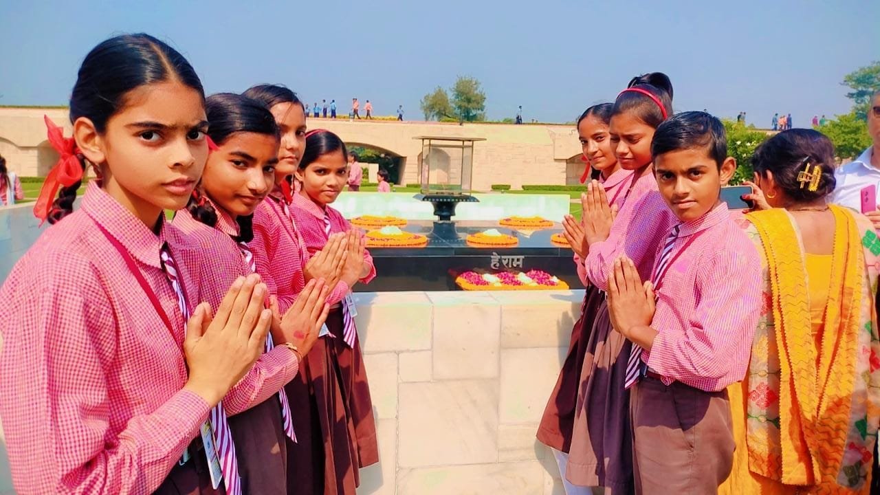 15 हजार बच्चों को शैक्षिक भ्रमण से ऐतिहासिक व सांस्कृतिक के इतिहास से करा रही परिचित