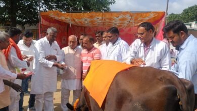 आरोग्य मेले में दी गई पशुपलकों को नवीनतम जानकारी