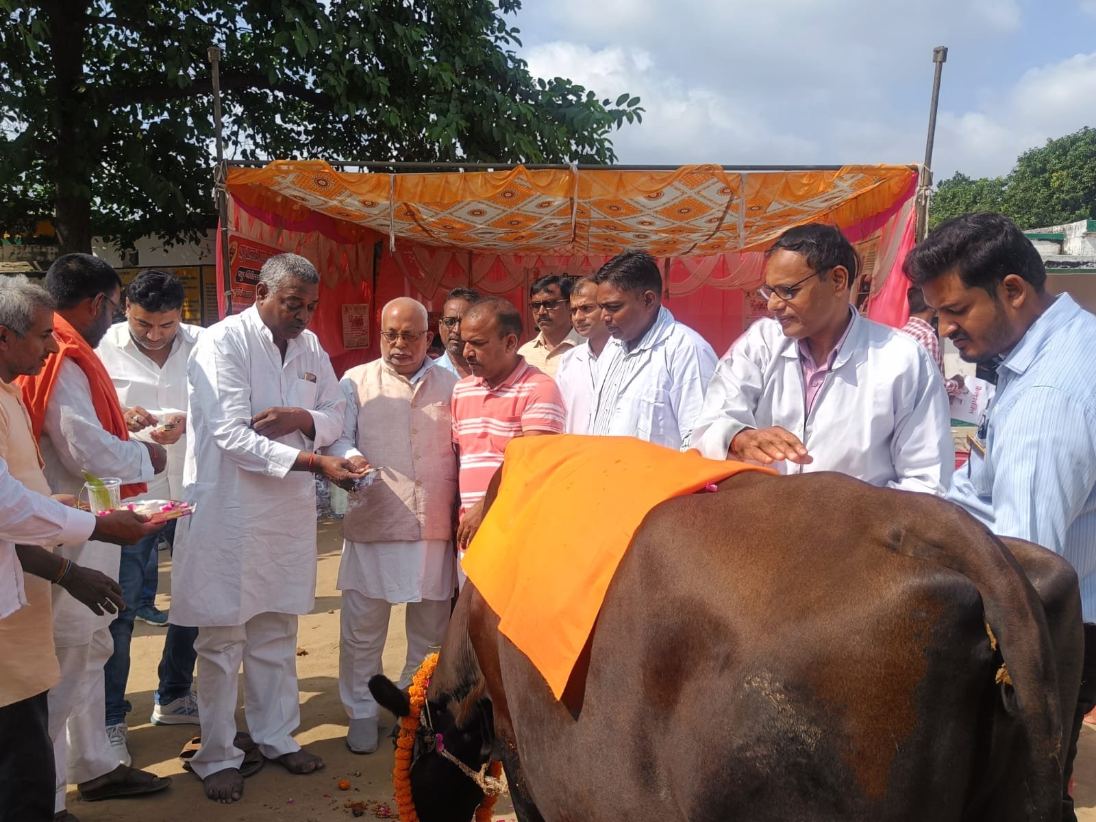 आरोग्य मेले में दी गई पशुपलकों को नवीनतम जानकारी