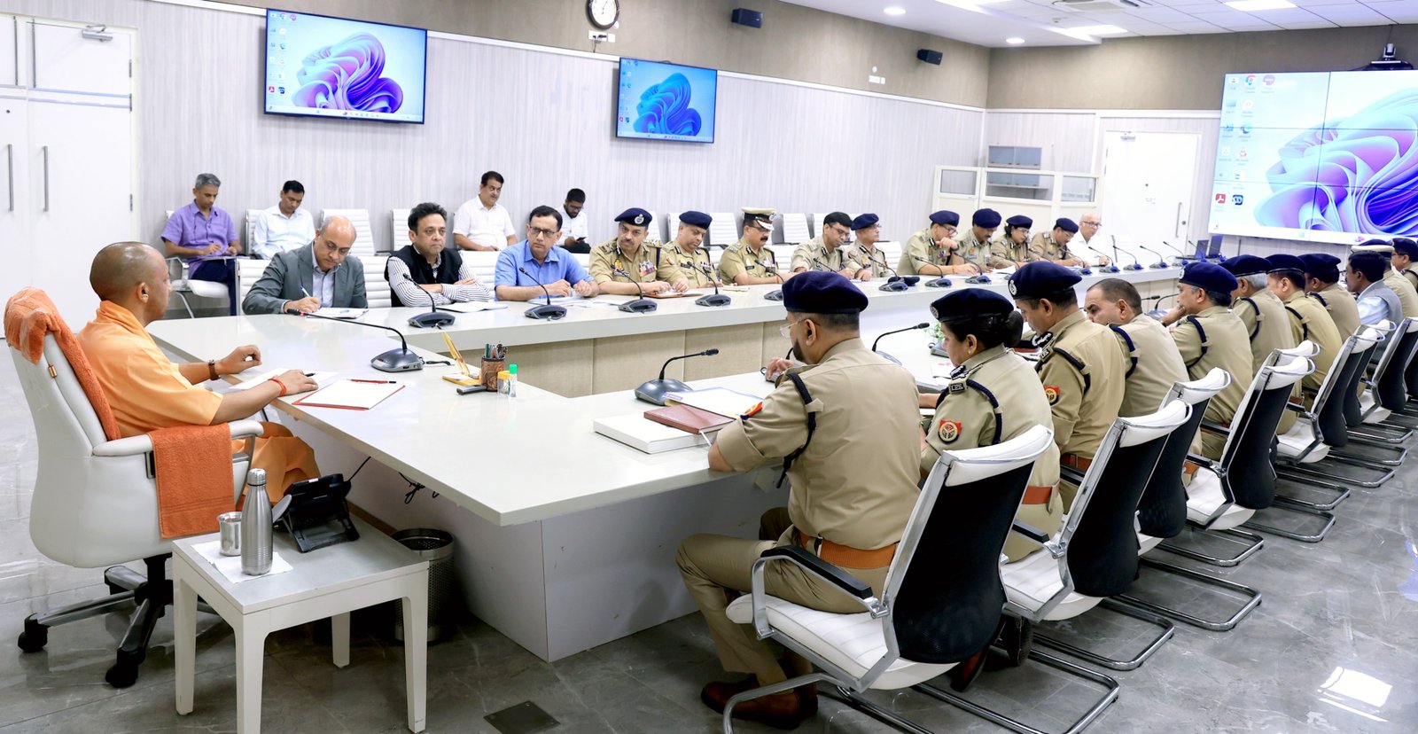 रेल ट्रैक पर अवरोध की घटनाएं चिंताजनक, समन्वय बढ़ाएं, इंटेलिजेंस को करें बेहतर: मुख्यमंत्री