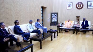 इंटरनेशनल फाइनेंस कॉर्पोरेशन के ग्लोबल एमडी मखतार डियोप ने मुख्यमंत्री योगी आदित्यनाथ से उनके सरकारी आवास पर की शिष्टाचार भेंट