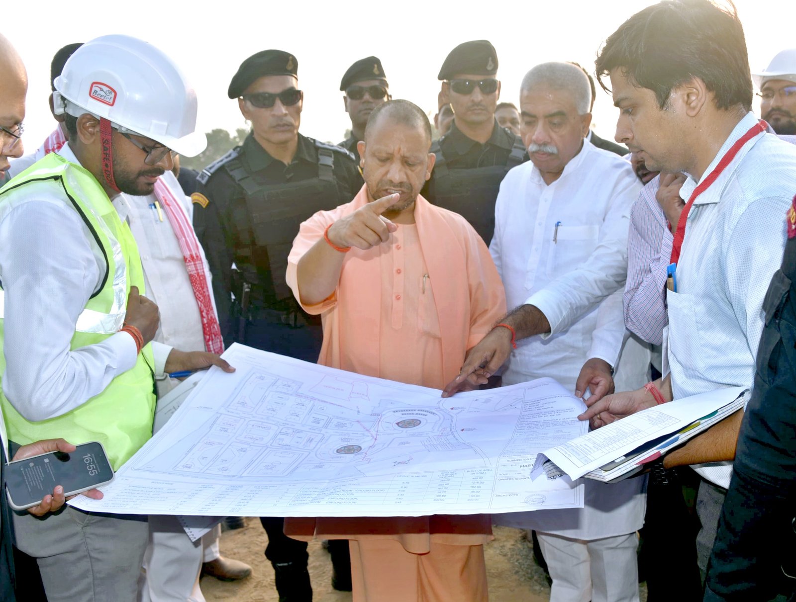 मां पाटेश्वरी के नाम पर कराया जा रहा विश्वविद्यालय का निर्माण, समयबद्ध ढंग से गुणवत्तापूर्ण हो कार्यः सीएम