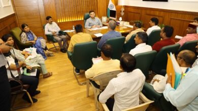 बेसिक शिक्षा मंत्री संदीप सिंह ने शिक्षामित्रों, अंशकालिक अनुदेशकों और रसोइयों से जुड़े संगठनों के प्रतिनिधियों के साथ की बैठक