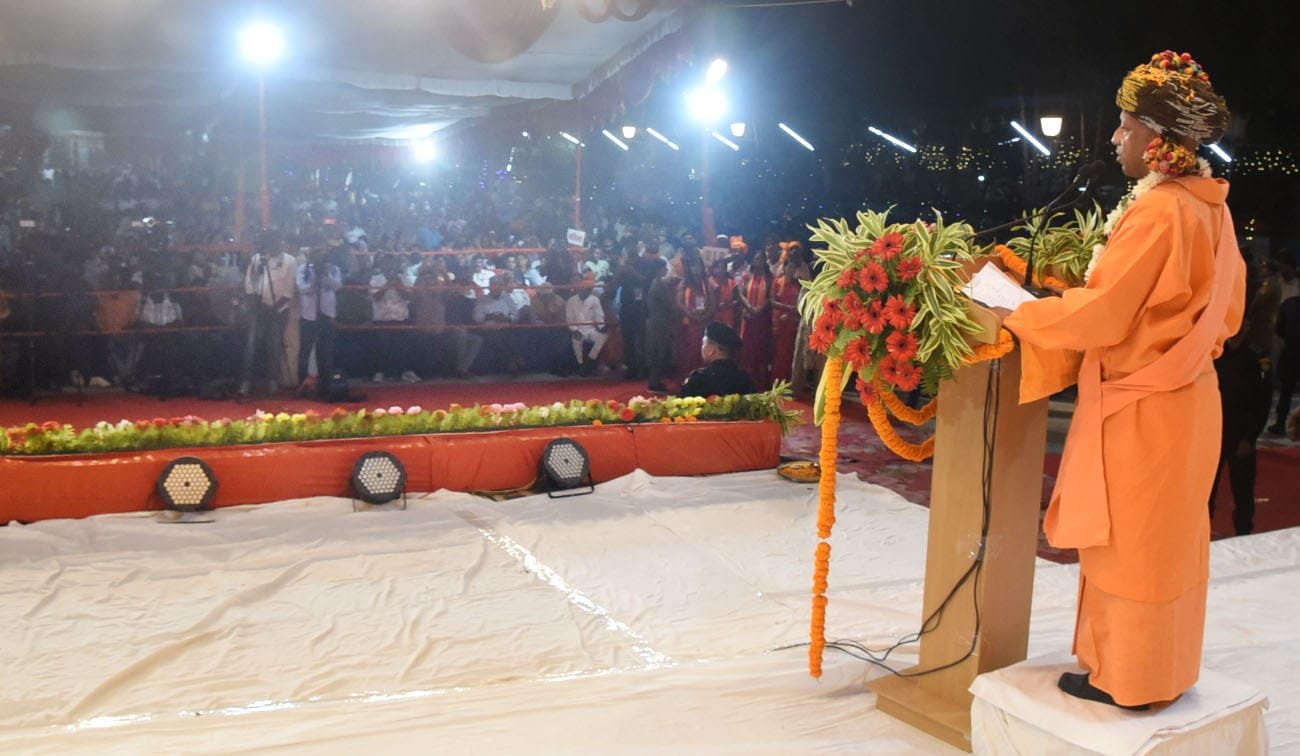 संगठित रहेंगे तो सुरक्षित रहेंगे : सीएम योगी