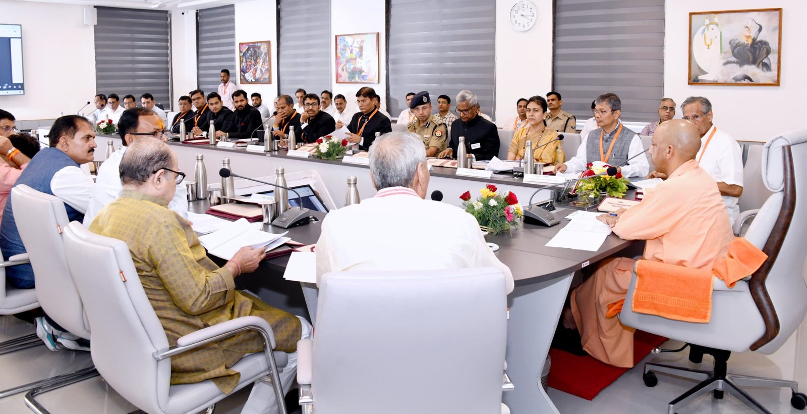 मुख्यमंत्री योगी आदित्यनाथ ने मंगलवार को ली उप्र ब्रज तीर्थ विकास परिषद की बैठक