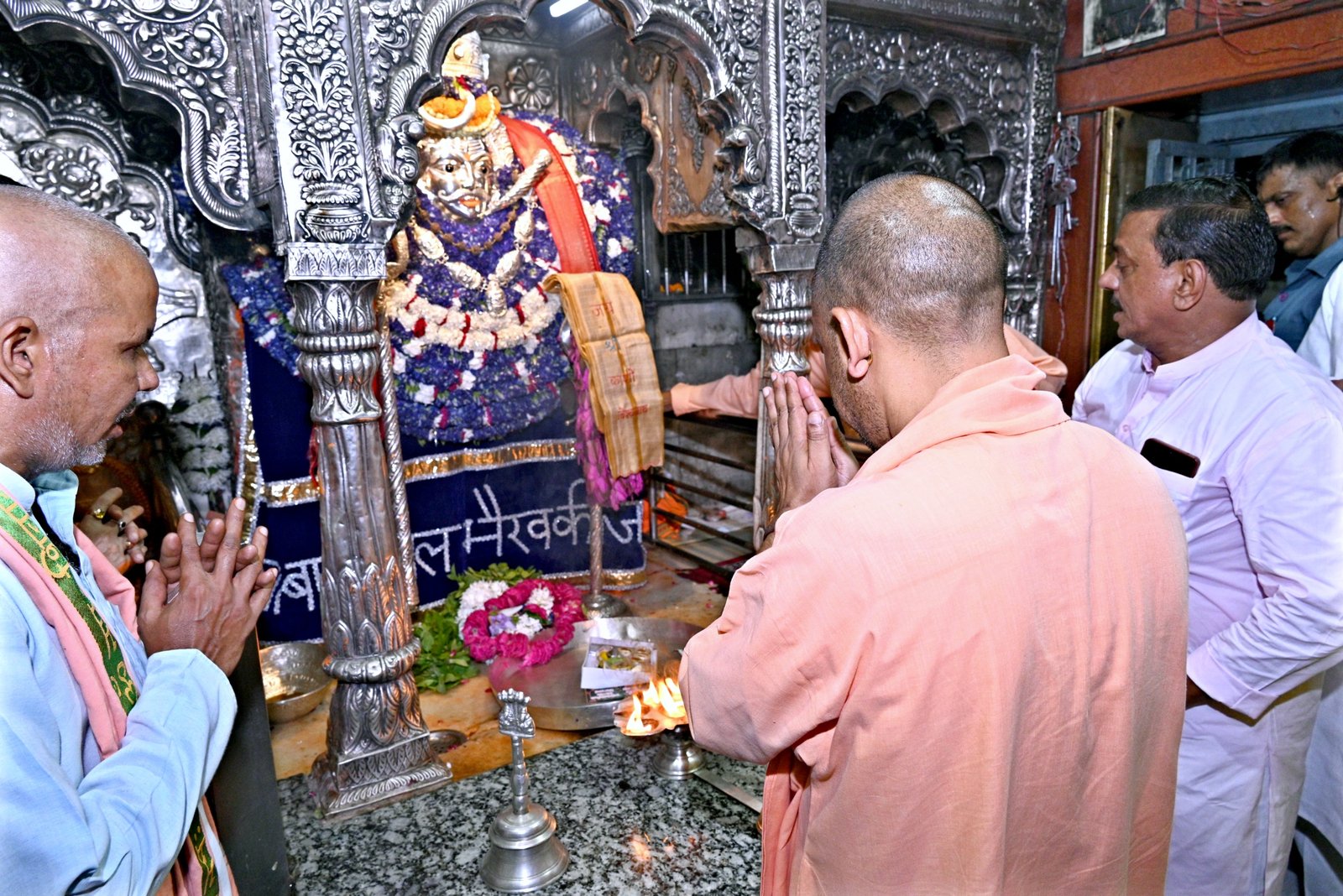 विशालाक्षी मंदिर में भी मुख्यमंत्री ने किया दर्शन